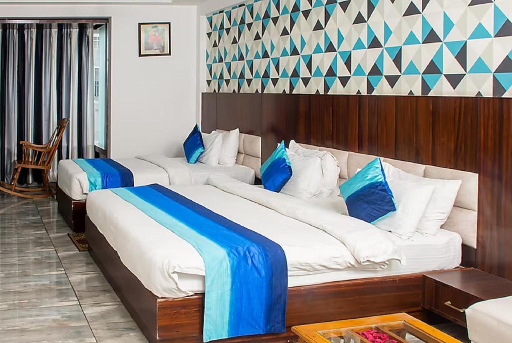 Hotel Sgt Plaza Waranasi Zewnętrze zdjęcie