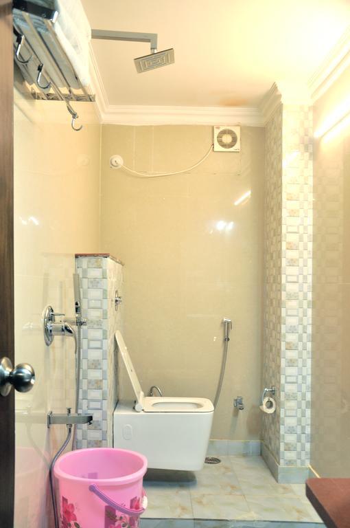 Hotel Sgt Plaza Waranasi Zewnętrze zdjęcie